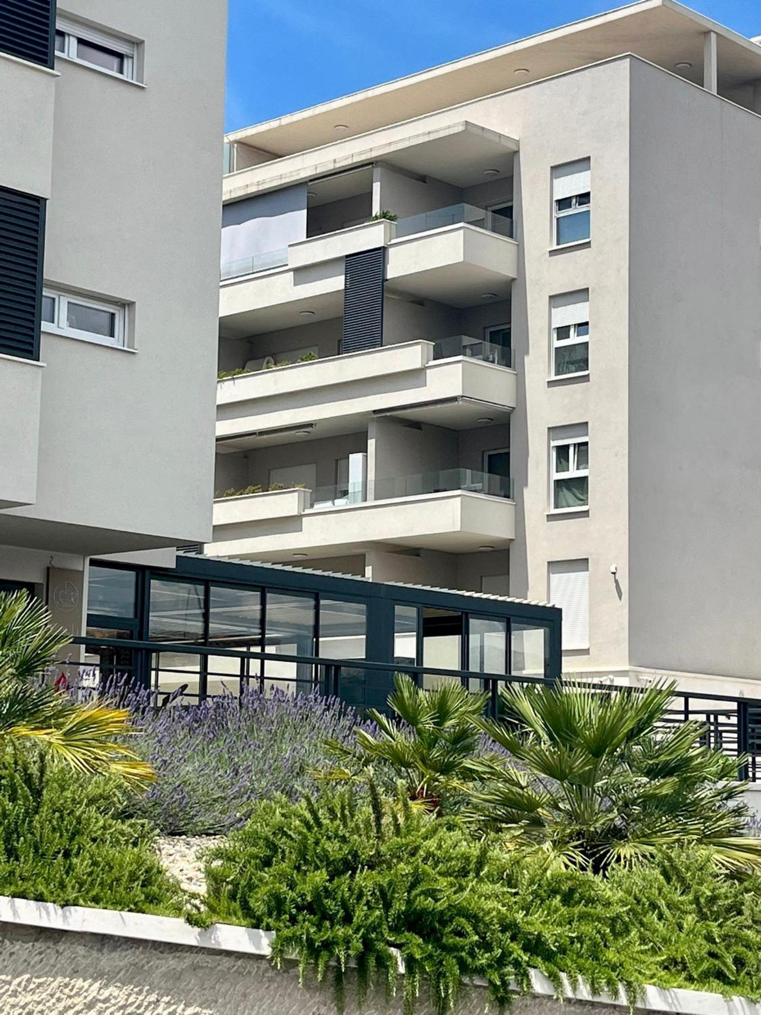 Luxury Apartment Rinos - Free Garage Parking Split Exterior foto